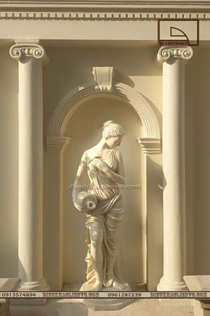 Tượng cô ôm bình đổ nước