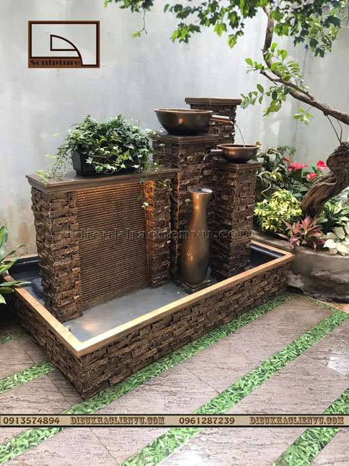 Đài nước thác tràn trang trí