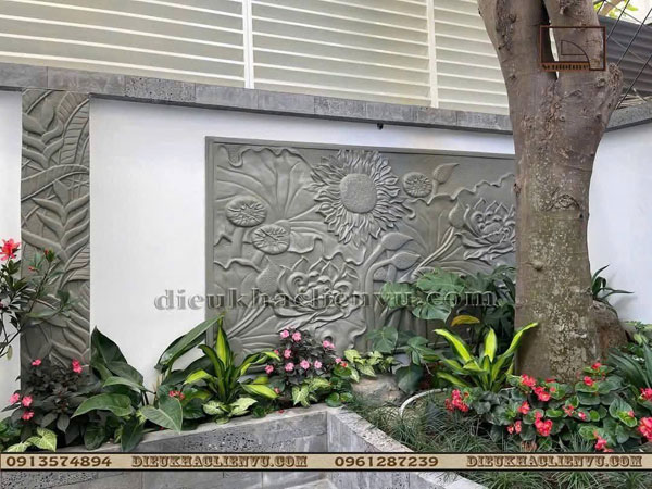 Phù điêu hoa hướng dương