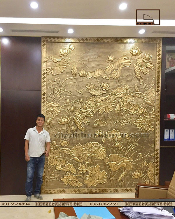 Trang phù điêu hoa sen - Biểu tượng cho sự thanh cao